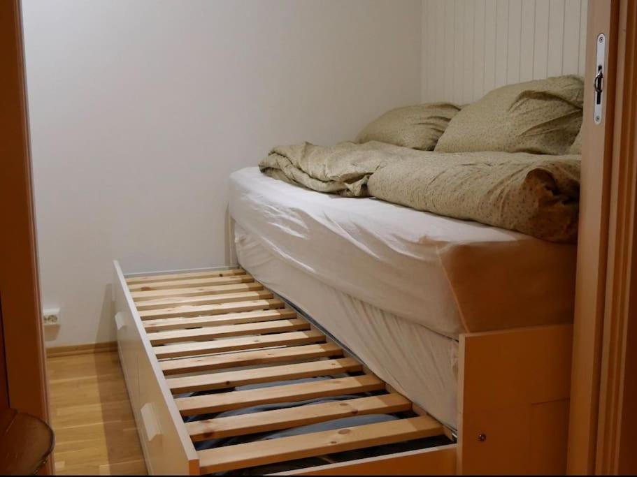 Modern And Central Apartment - Solsiden Trondheim - Up To 6 People エクステリア 写真